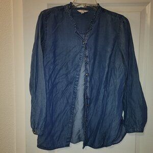 Terra and Sky 0x Chambray Blue long sleeve buttoned shirt